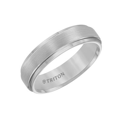 White tungsten band with step edge details