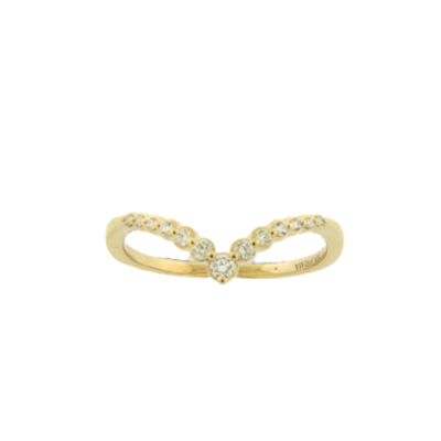 yellow gold v-shape diamond wedding band with bezel/prong set round diamonds