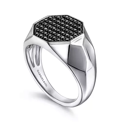 Chunky men's ring in sterling silver with black spinels